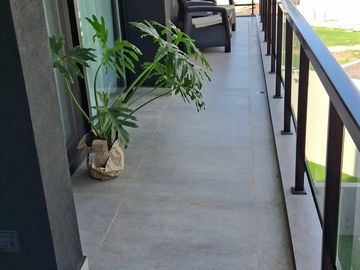 Departamento en venta de 3 ambientes c/2 cocheras en Cabral 3300 Canning
