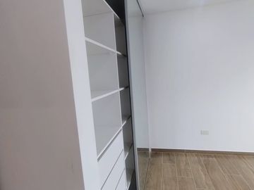 Casa en venta de 4 dormitorios c/ cochera en Lagos de Canning 1