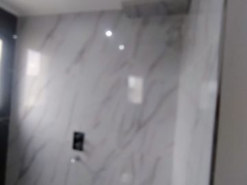 Casa en venta de 4 dormitorios c/ cochera en Lagos de Canning 1