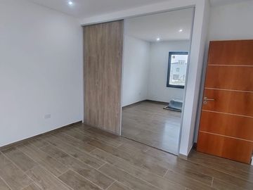 Casa en venta de 4 dormitorios c/ cochera en Lagos de Canning 1