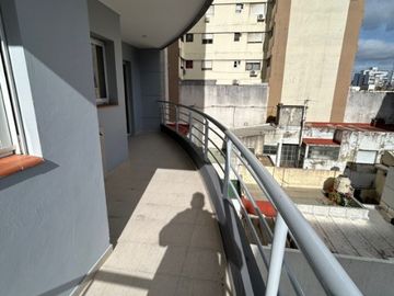 Semipiso en venta en Lanus Oeste