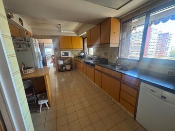 DEPARTAMENTO 4 AMBIENTES VENTA MARTÍNEZ 2 COCHERAS