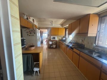 DEPARTAMENTO 4 AMBIENTES VENTA MARTÍNEZ 2 COCHERAS