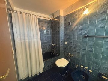 DEPARTAMENTO 4 AMBIENTES VENTA MARTÍNEZ 2 COCHERAS