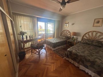 DEPARTAMENTO 4 AMBIENTES VENTA MARTÍNEZ 2 COCHERAS