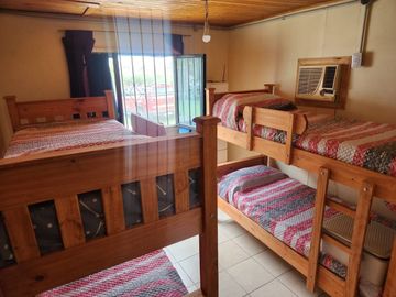 CASA QUINTA AMOBLADA. 4200 M2 DE TERRENO. POCITO