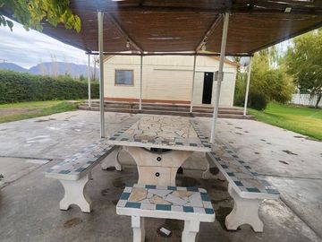 CASA QUINTA AMOBLADA. 4200 M2 DE TERRENO. POCITO