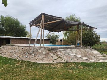 CASA QUINTA AMOBLADA. 4200 M2 DE TERRENO. POCITO