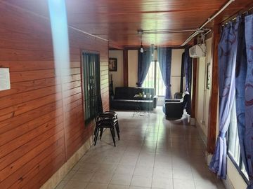 CASA QUINTA AMOBLADA. 4200 M2 DE TERRENO. POCITO