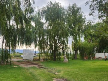 CASA QUINTA AMOBLADA. 4200 M2 DE TERRENO. POCITO