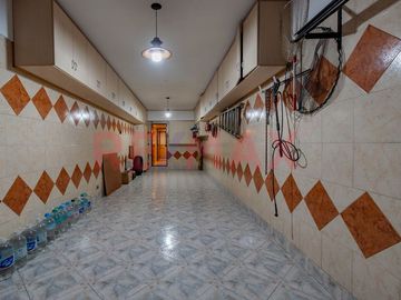 Venta Bº Naon Mataderos Casa 6 Amb Quincho Pileta