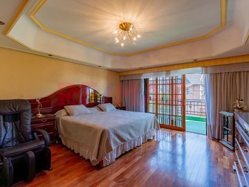 Venta Bº Naon Mataderos Casa 6 Amb Quincho Pileta