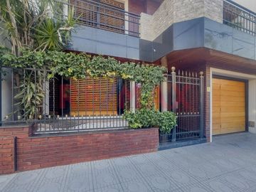 Venta Bº Naon Mataderos Casa 6 Amb Quincho Pileta
