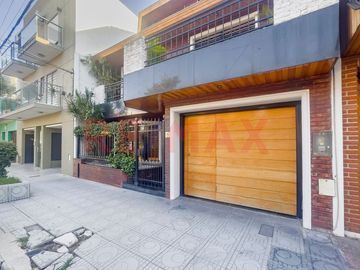 Venta Bº Naon Mataderos Casa 6 Amb Quincho Pileta