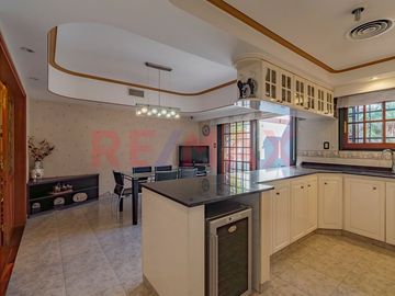 Venta Bº Naon Mataderos Casa 6 Amb Quincho Pileta