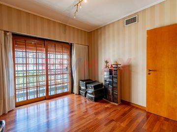 Venta Bº Naon Mataderos Casa 6 Amb Quincho Pileta