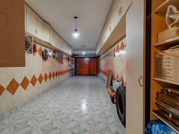 Venta Bº Naon Mataderos Casa 6 Amb Quincho Pileta
