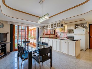 Venta Bº Naon Mataderos Casa 6 Amb Quincho Pileta