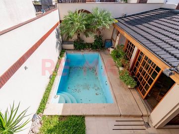 Venta Bº Naon Mataderos Casa 6 Amb Quincho Pileta