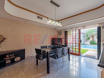 Venta Bº Naon Mataderos Casa 6 Amb Quincho Pileta