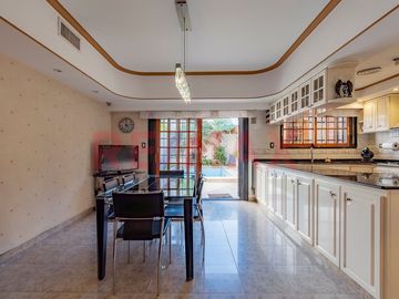 Venta Bº Naon Mataderos Casa 6 Amb Quincho Pileta