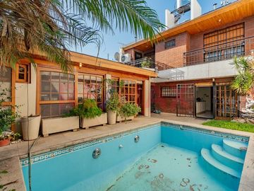 Venta Bº Naon Mataderos Casa 6 Amb Quincho Pileta