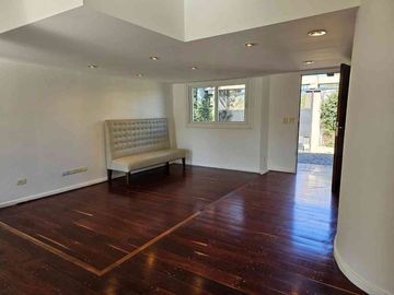 Venta Casa Lomas Jockey 4 amb quincho y garage