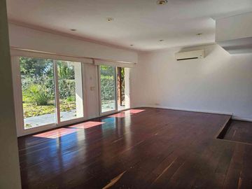 Venta Casa Lomas Jockey 4 amb quincho y garage