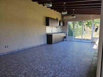 Venta Casa Lomas Jockey 4 amb quincho y garage
