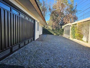 Venta Casa Lomas Jockey 4 amb quincho y garage