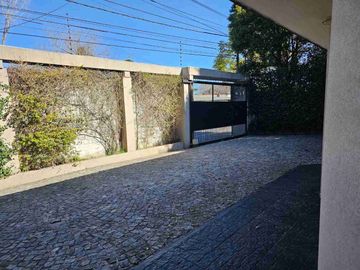 Venta Casa Lomas Jockey 4 amb quincho y garage