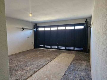 Venta Casa Lomas Jockey 4 amb quincho y garage
