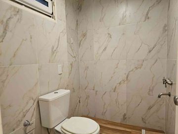 Venta Casa Lomas Jockey 4 amb quincho y garage