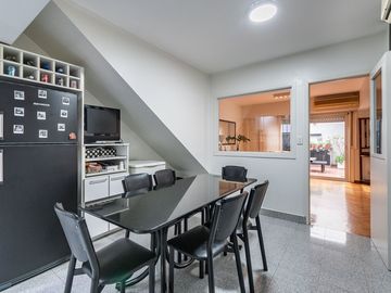 VENTA PH 4 AMBIENTES COCHERA BALVANERA