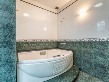 VENTA PH 4 AMBIENTES COCHERA BALVANERA