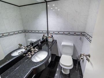 VENTA PH 4 AMBIENTES COCHERA BALVANERA