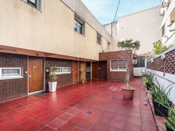 VENTA PH 4 AMBIENTES COCHERA BALVANERA