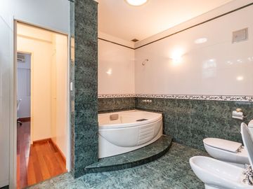 VENTA PH 4 AMBIENTES COCHERA BALVANERA