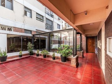 VENTA PH 4 AMBIENTES COCHERA BALVANERA