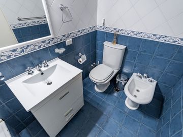 VENTA PH 4 AMBIENTES COCHERA BALVANERA