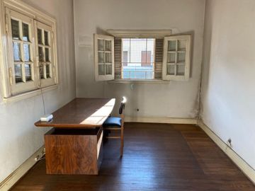 Venta Casa Flores 4 amb 240 metros