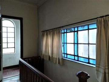Venta Casa Flores 4 amb 240 metros