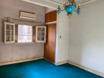 Venta Casa Flores 4 amb 240 metros
