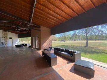 VENTA LOTE  BARRIO CERRADO  AMARYLIS 1515 m