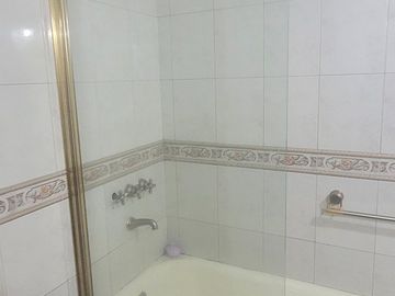 CASA 4 AMB. FONDO QUINCHO PISCINA ZONA RESIDENCIAL
