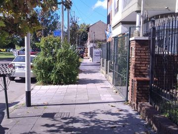 CASA EN VENTA 2 PLANTAS EN WILDE