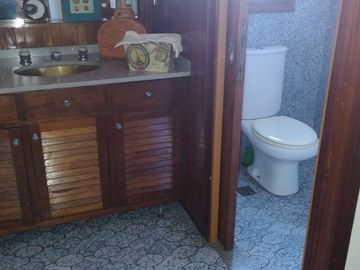 CASA EN VENTA 2 PLANTAS EN WILDE