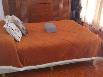 CASA EN VENTA 2 PLANTAS EN WILDE