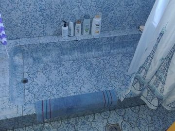 CASA EN VENTA 2 PLANTAS EN WILDE