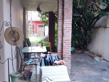 CASA EN VENTA 2 PLANTAS EN WILDE